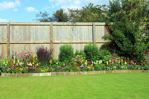 best type of fencing for gardens