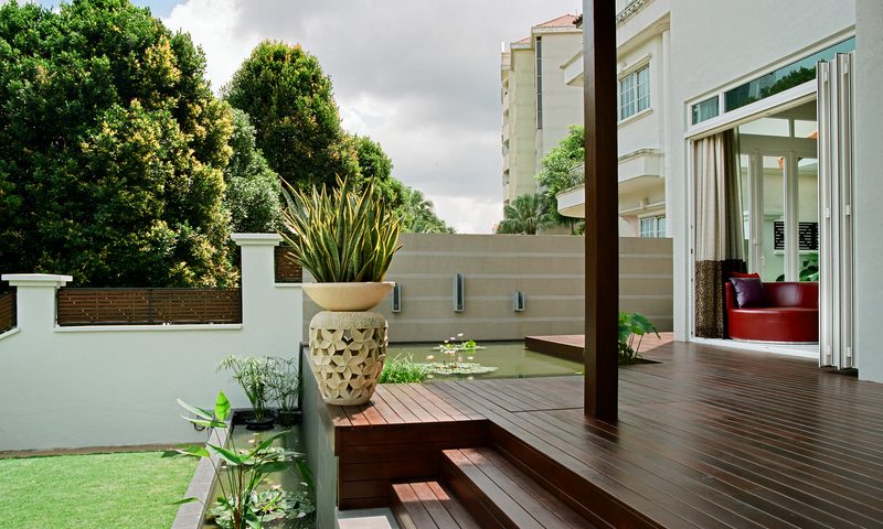 Modern garden with timber decking