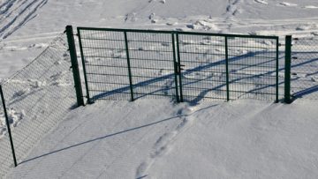 winter fence maintenance